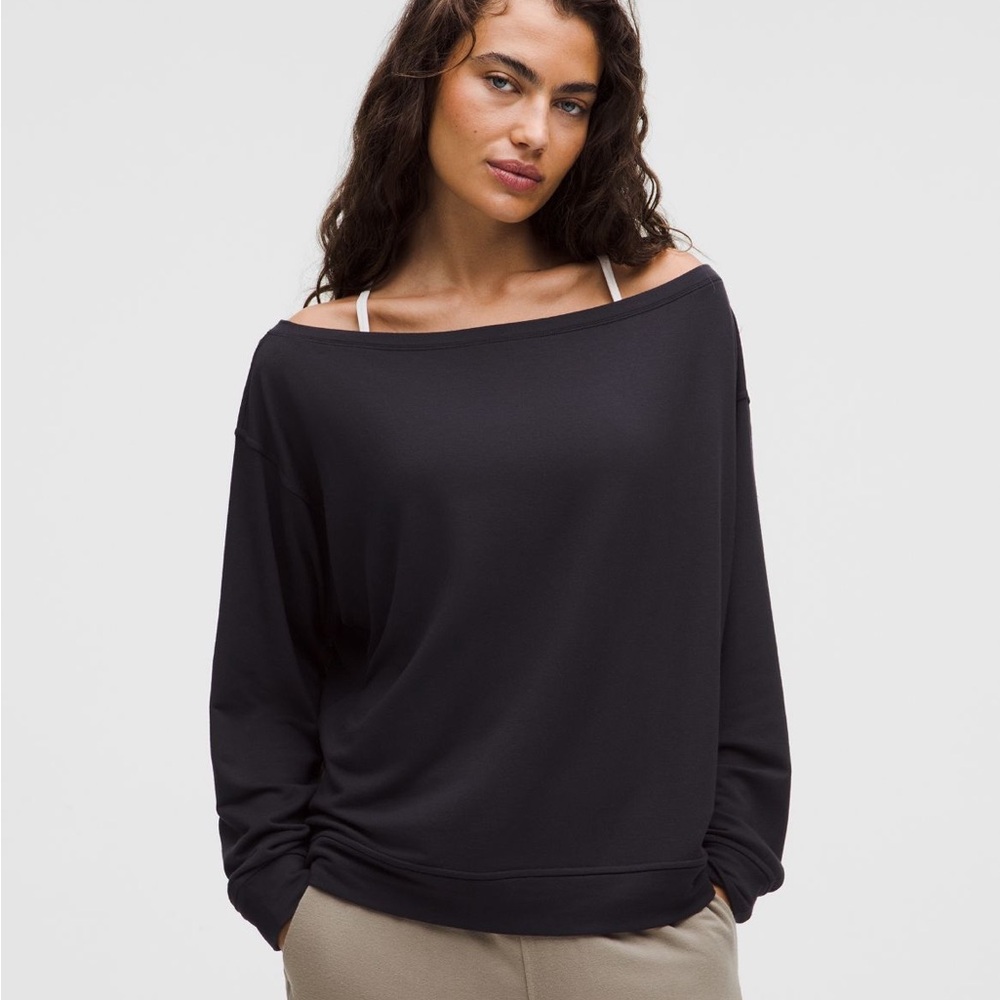 Lululemon Softstream off shoulder in black